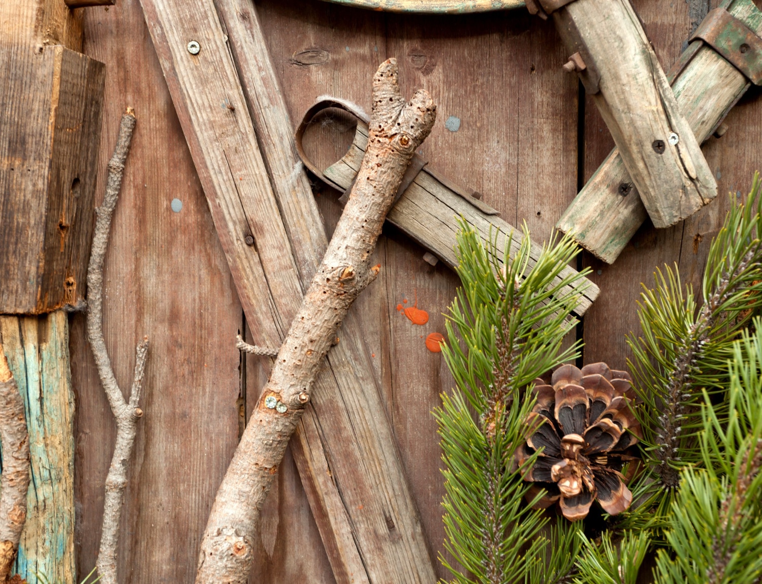 Comment faire un sapin en planches de bois ? - Cap-eveil